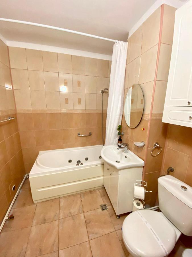 Jad - Familiy 4 Rooms Apartment - Near Forest And Historic Center - Racadau Brașov Exterior foto