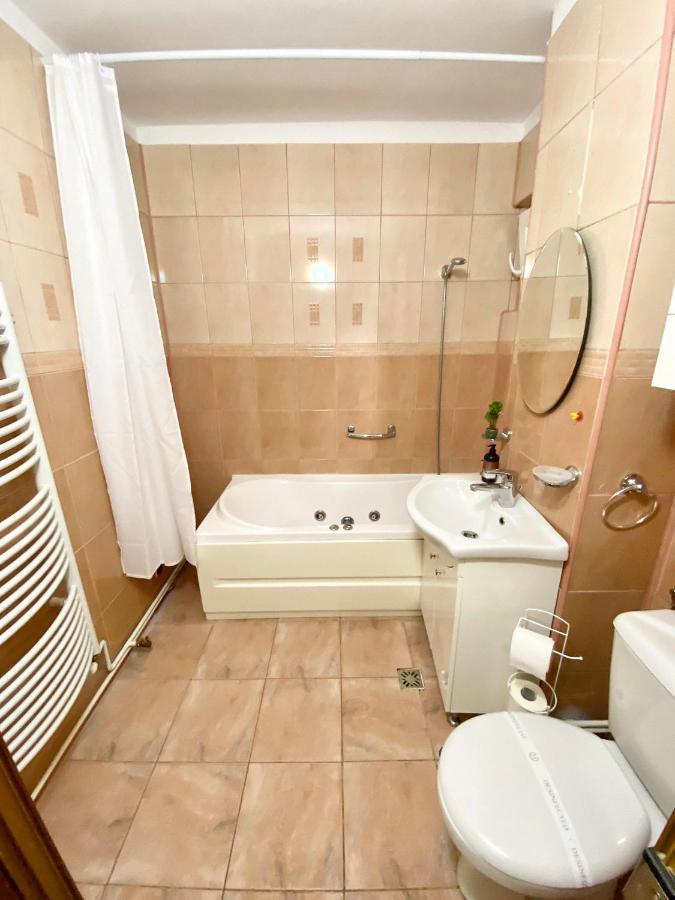 Jad - Familiy 4 Rooms Apartment - Near Forest And Historic Center - Racadau Brașov Exterior foto